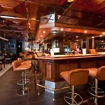 美居科隆贝佛斯特拉瑟酒店 酒店 4*