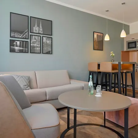 Отель Mercure Belfortstrasse Кёльн