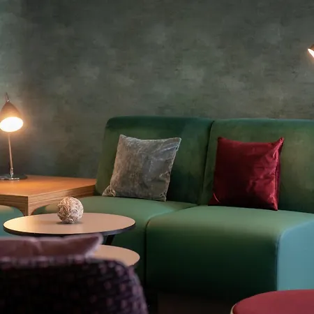 Отель Mercure Belfortstrasse Кёльн