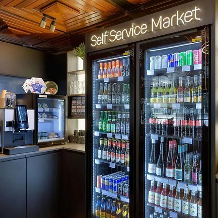 酒店 美居科隆贝佛斯特拉瑟酒店